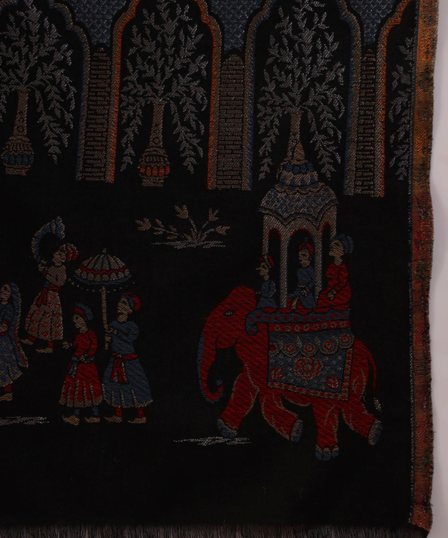 Kanidar - Women's Mughal Shahi Darbar, With Ethnic Gold and Silver Blend (Size: 100*200 cm)