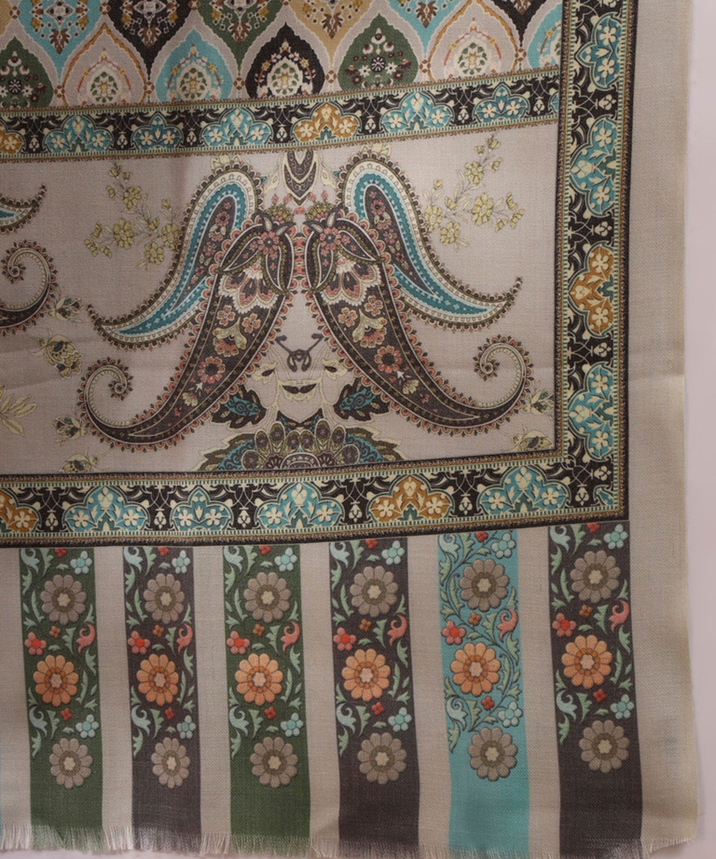 Kanidar- Women's Riwaayat All Over Gulfam Print Jall