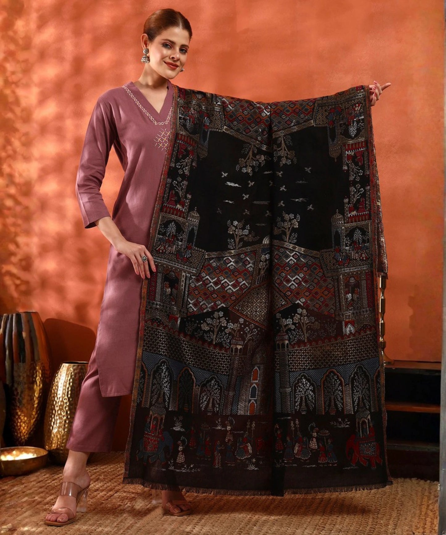 Kanidar - Women's Mughal Shahi Darbar, With Ethnic Gold and Silver Blend  (Size: 100*200 cm)