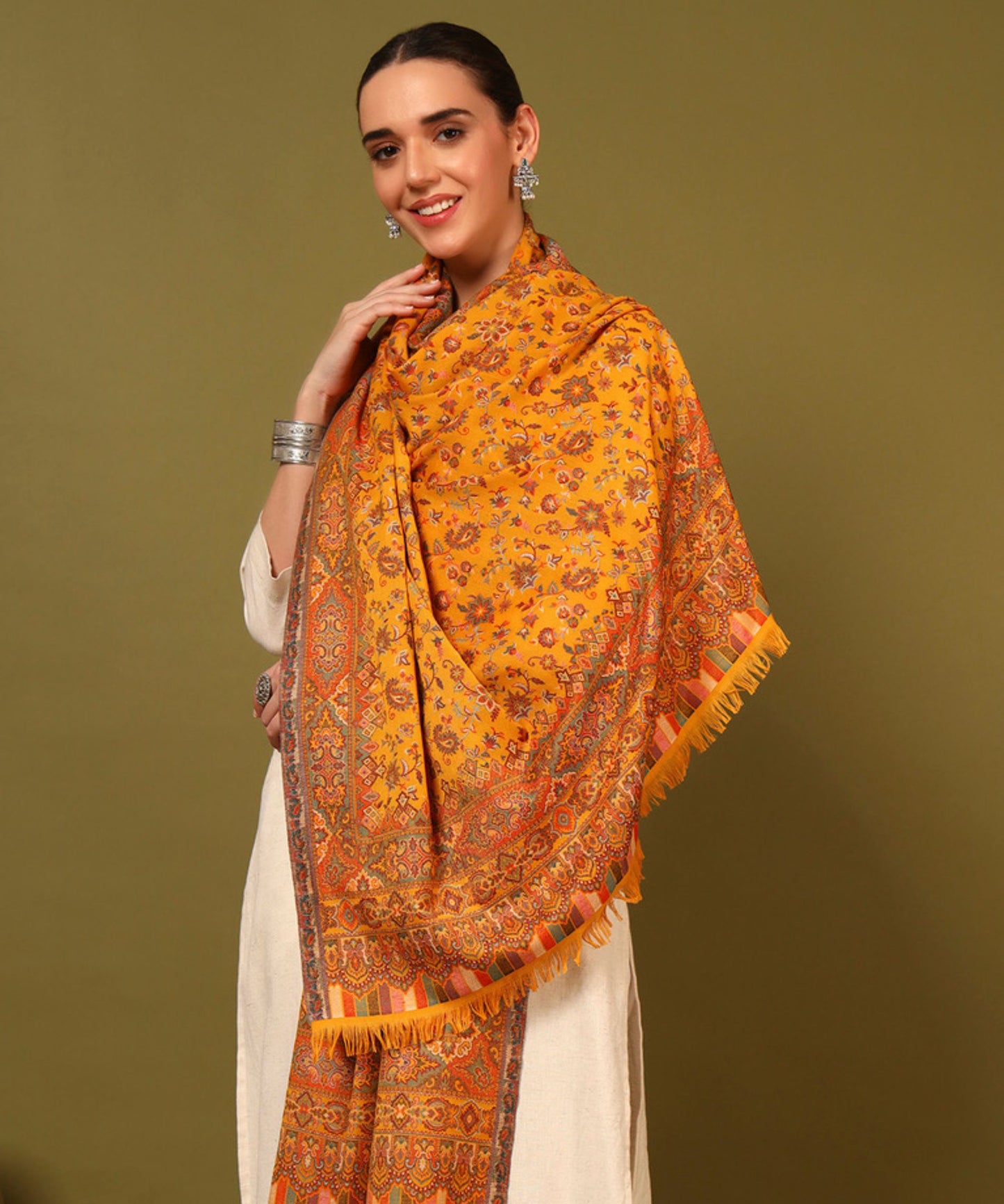 Kanidar- Women's Kashmiri Kani Sangeen Multi Flower Jama