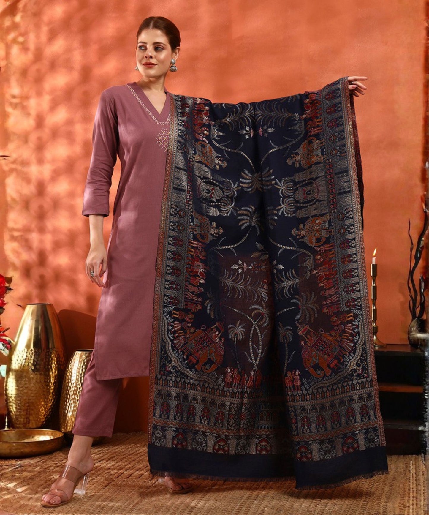 Kanidar - Women's Mughal Darbar, With Gold & Silver Ethnic Blend  (Size: 100*200 cm)