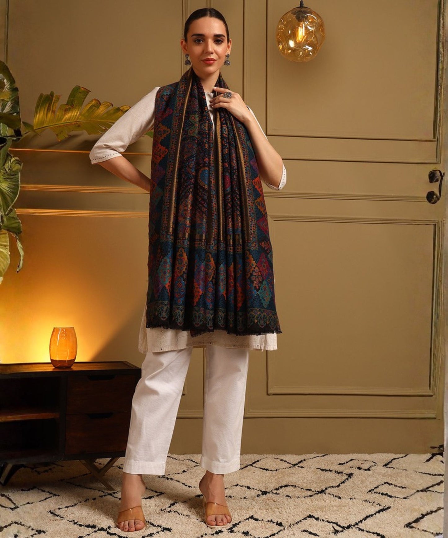 Kanidar- Super Wool Coloured kalamkari Weaving With Zari Thisle Mughal Spread