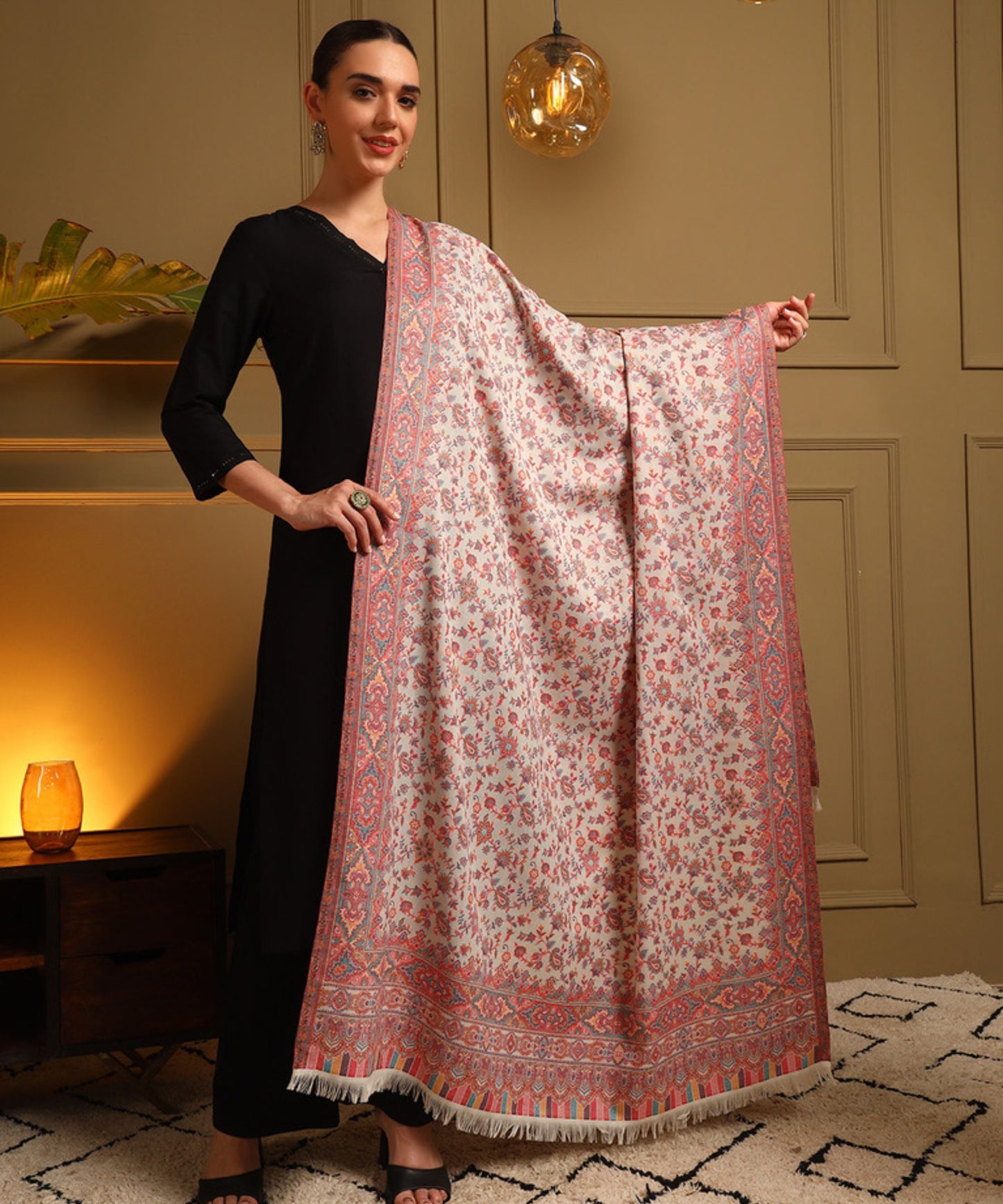 Kanidar- Women's Kashmiri Kani Sangeen Multi Flower Jama