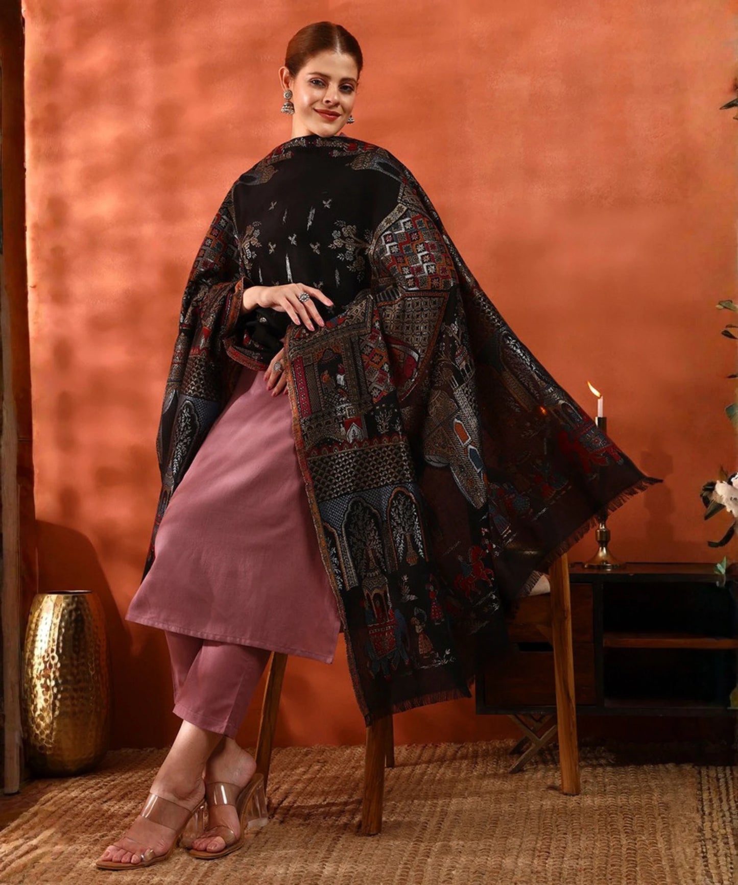 Kanidar - Women's Mughal Shahi Darbar, With Ethnic Gold and Silver Blend  (Size: 100*200 cm)