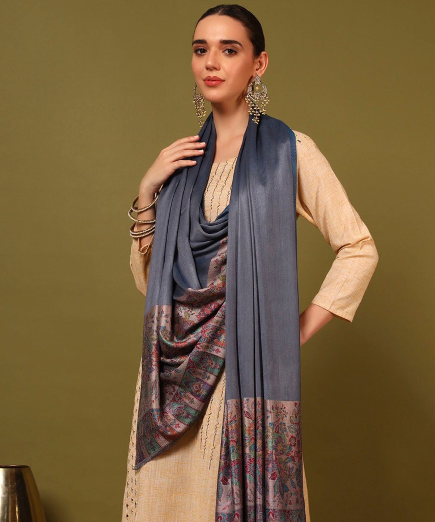 Kanidar- Super Soft Silken Guldasta Palla Anytime Wrap