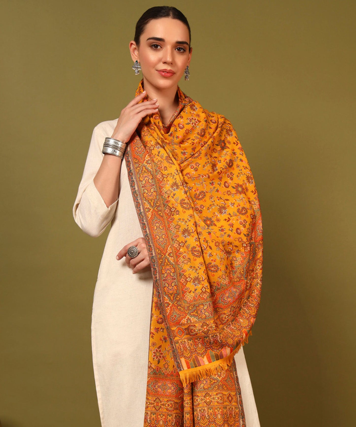 Kanidar- Women's Kashmiri Kani Sangeen Multi Flower Jama