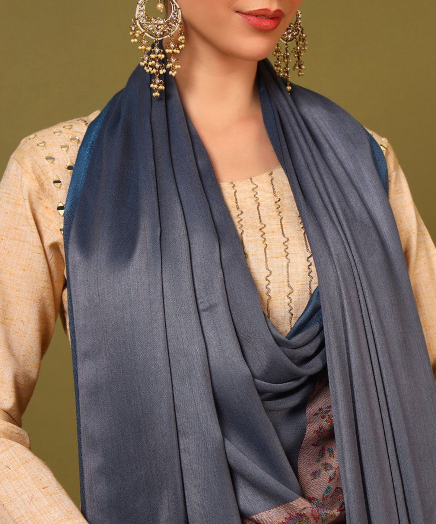 Kanidar- Super Soft Silken Guldasta Palla Anytime Wrap