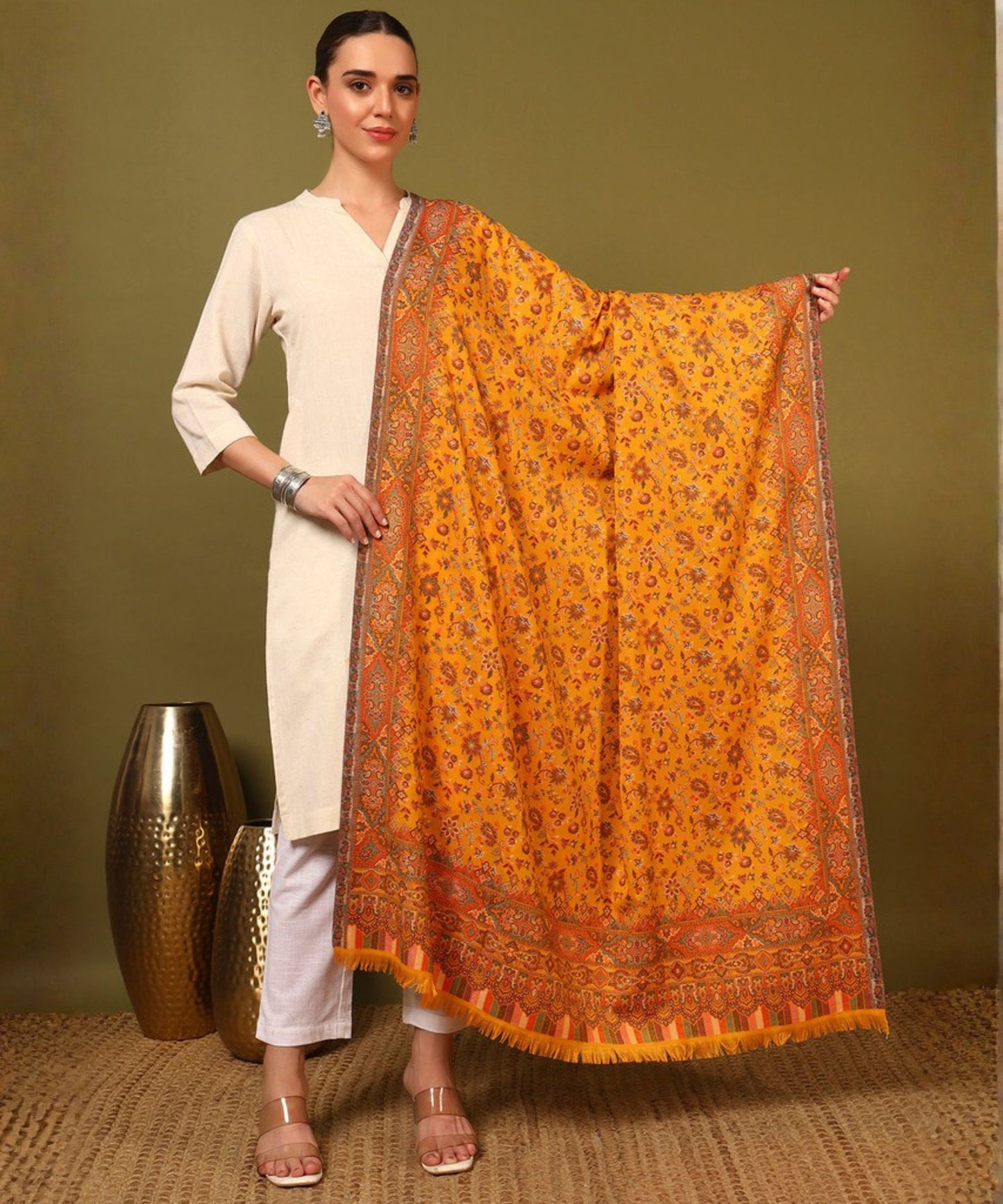 Kanidar- Women's Kashmiri Kani Sangeen Multi Flower Jama