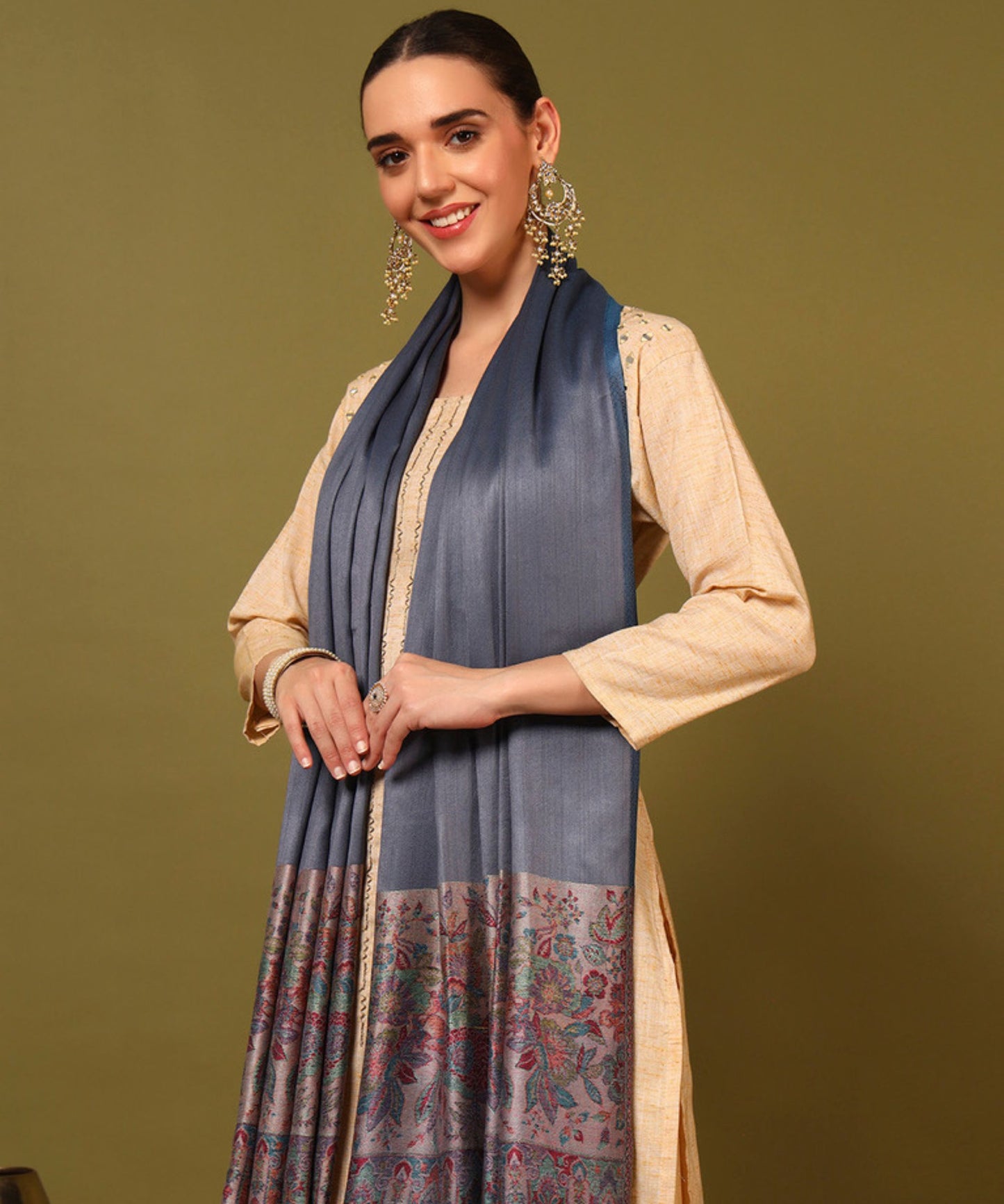 Kanidar- Super Soft Silken Guldasta Palla Anytime Wrap